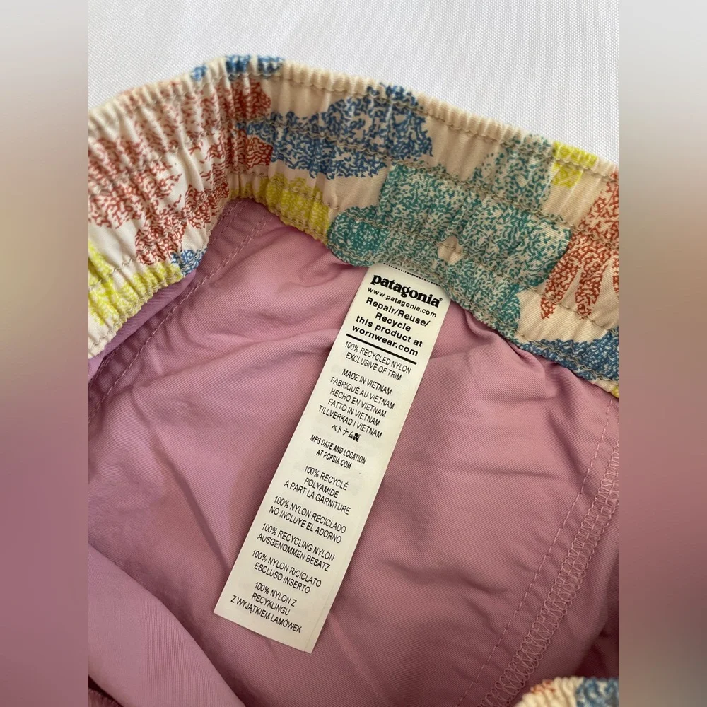 $55 Patagonia Costa Rica Baggies 3